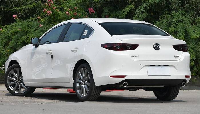 خودرو مزدا 3