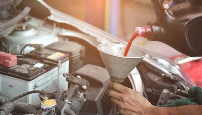 ریختن روغن اشتباه در گیربکس