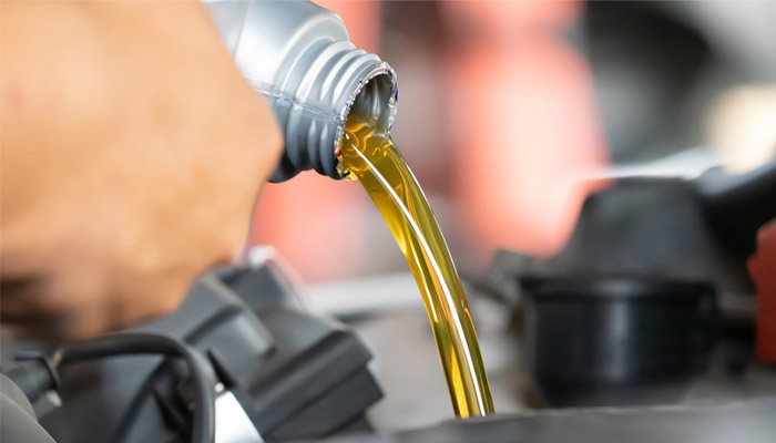 تعویض روغن گیربکس با دستگاه