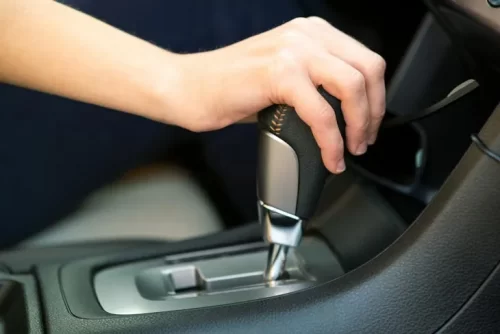 علت عوض نشدن دنده اتومات
