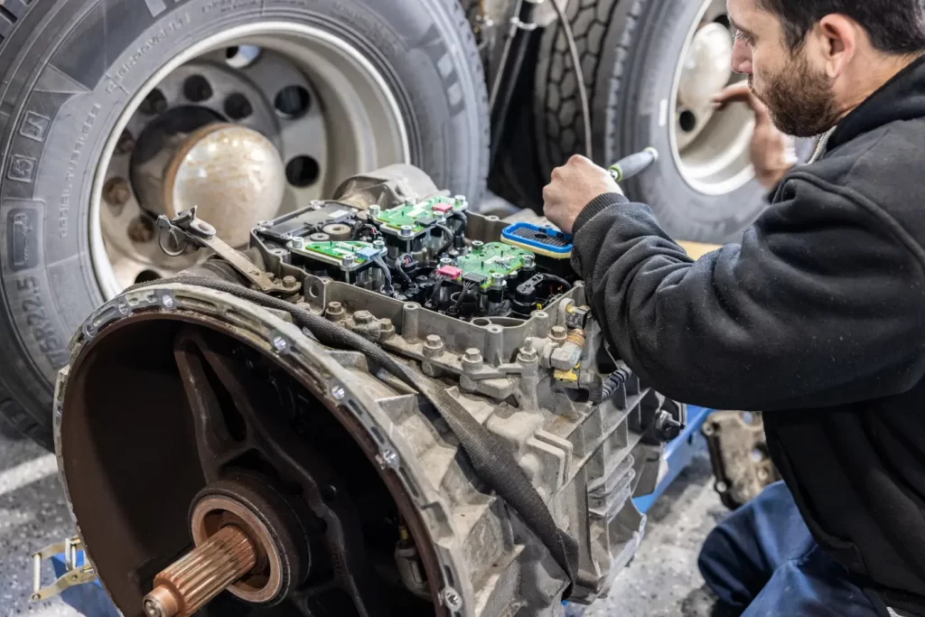 تعمیر گیربکس اتوماتیک در محیط‌های صنعتی و تأثیرات محیطی